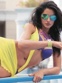 Nargis-Fakhri-Bikini-in-Main-Tera-Hero